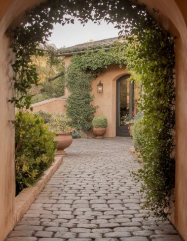 20 Tuscan Style Patio Ideas