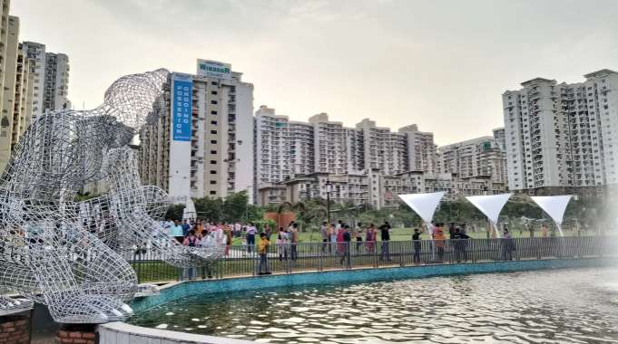 noida famous park